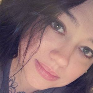 Meet your Posher, Alanna